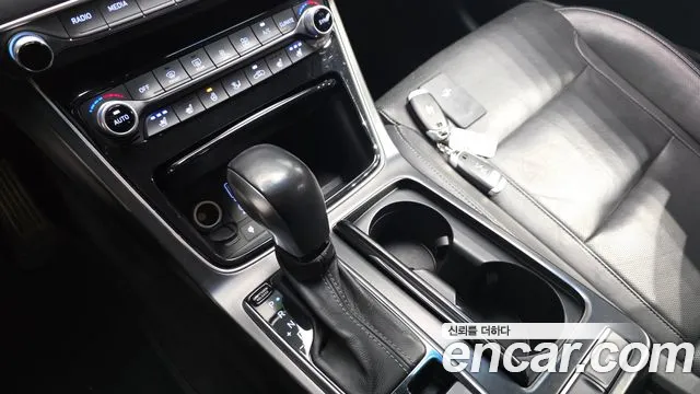 Hyundai Grandeur 2017 thumb 9