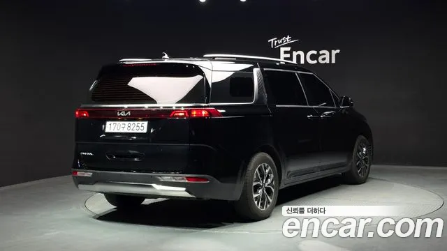 Kia Carnival 2022 thumb 2
