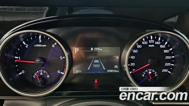 Kia Carnival 2022 thumb 8