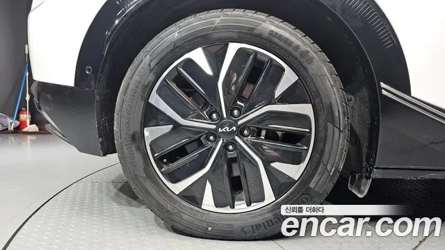 Kia EV6 2022 thumb 5