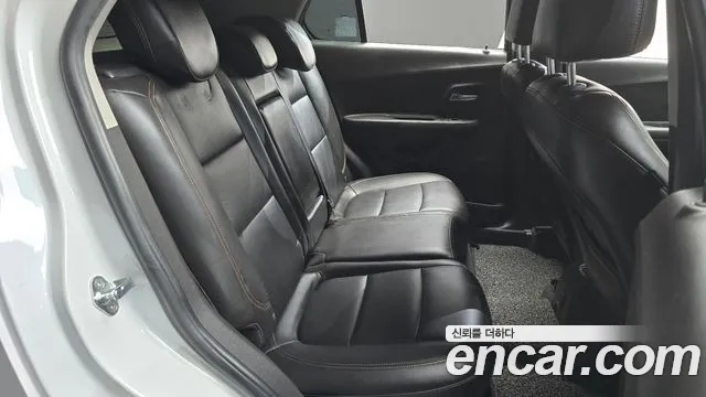 Chevrolet Tracker 2017 thumb 11