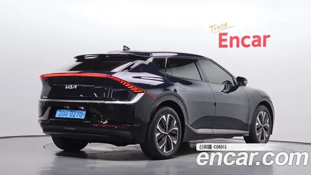 Kia EV6 2021 thumb 2
