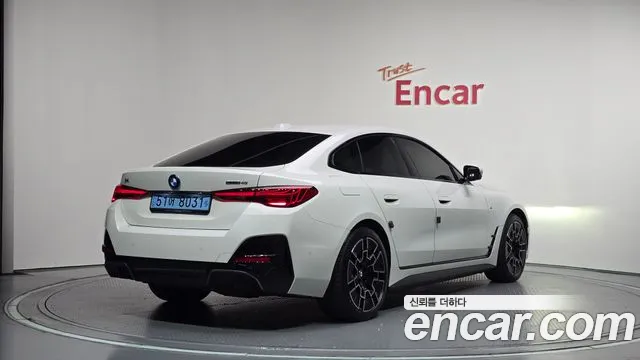 BMW i4 2025 thumb 2