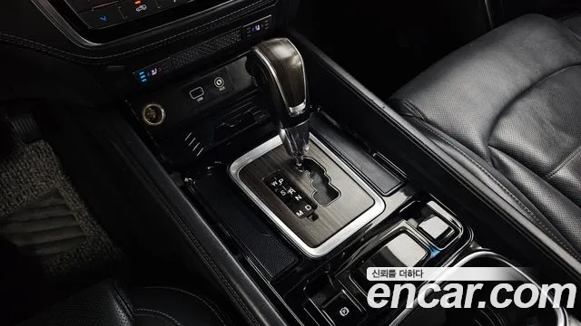 KG_Mobility_Ssangyong Rexton 2017 thumb 9