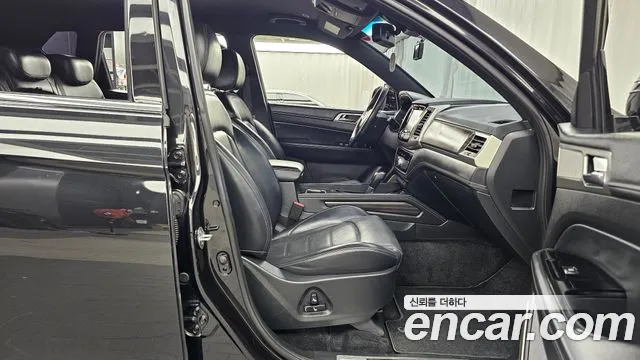 KG_Mobility_Ssangyong Rexton 2017 thumb 11