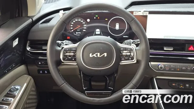Kia Carnival 2024 thumb 12