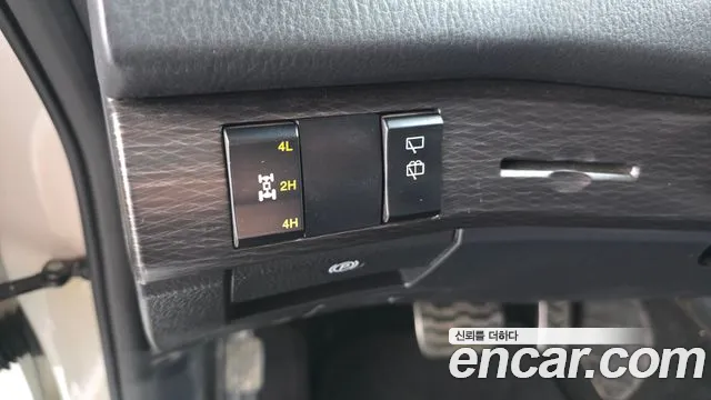 KG_Mobility_Ssangyong KORANDO 2016 thumb 12