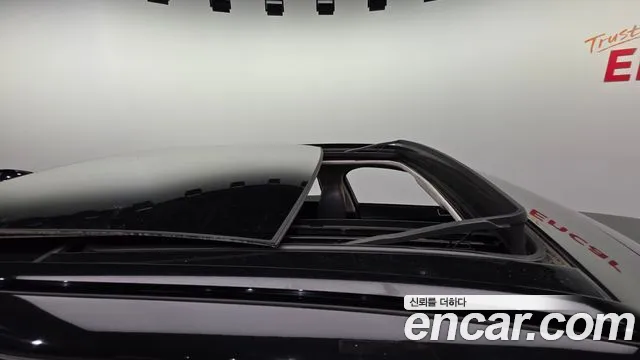 Jaguar F-Pace 2019 thumb 11