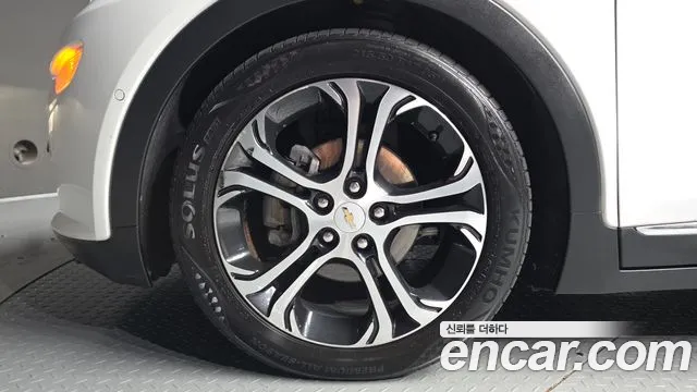 Chevrolet Bolt 2018 thumb 5