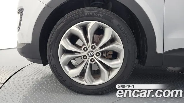 Hyundai DM 2013 thumb 5