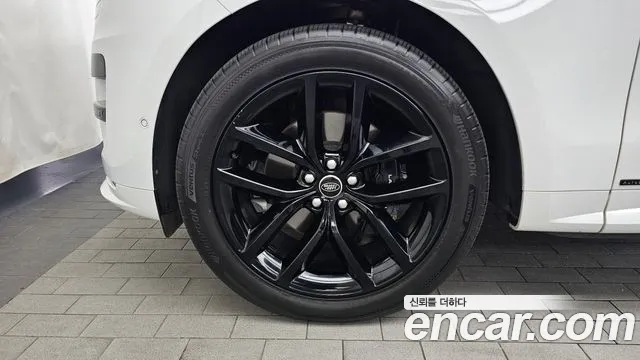 Land Rover Range Rover Sport 2023 thumb 5