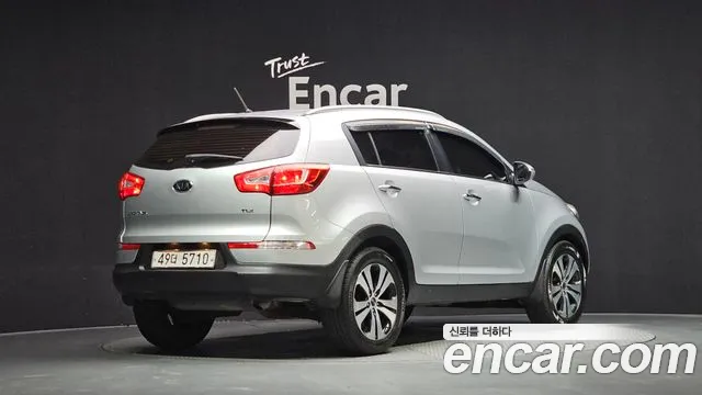 Kia Sportage 2010 thumb 2