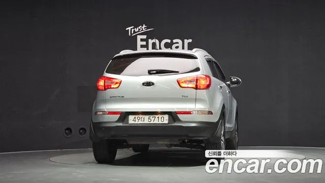 Kia Sportage 2010 thumb 4