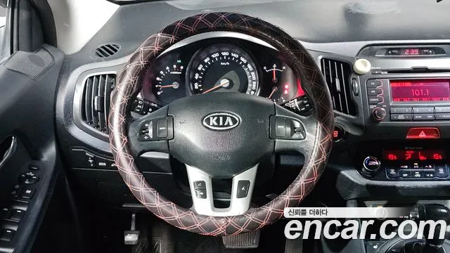Kia Sportage 2010 thumb 11