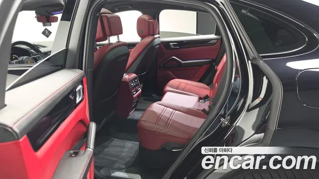 Porsche Cayenne 2020 thumb 11