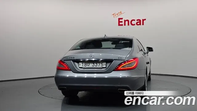 Mercedes-Benz CLS-Class 2014 thumb 4