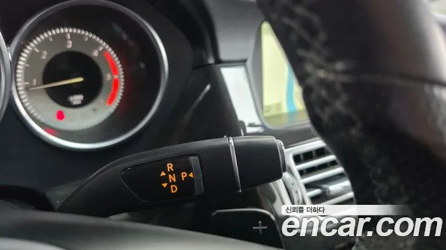 Mercedes-Benz CLS-Class 2014 thumb 9