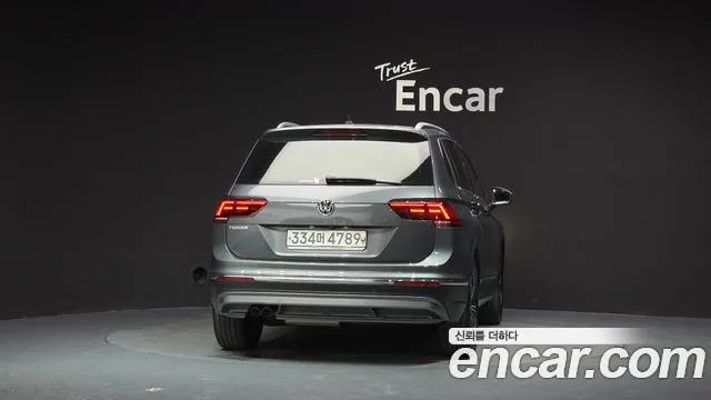 Volkswagen Tiguan 2020 thumb 4