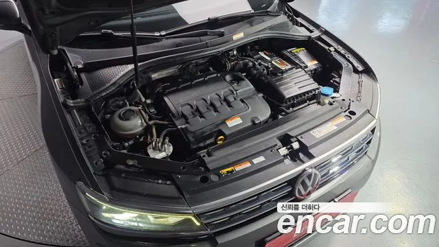 Volkswagen Tiguan 2020 thumb 6