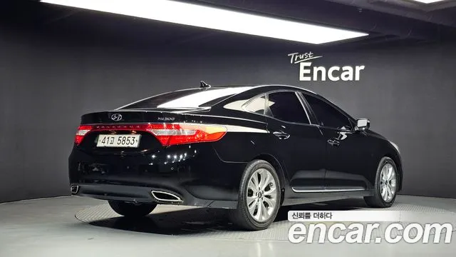 Hyundai Grandeur 2011 thumb 2