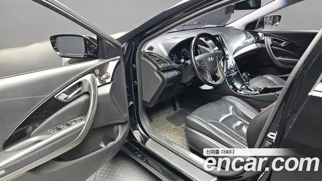 Hyundai Grandeur 2011 thumb 10