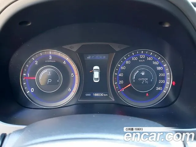Hyundai i40 2016 thumb 6
