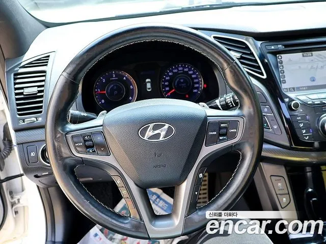 Hyundai i40 2016 thumb 8