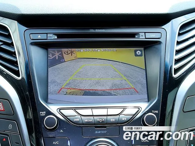 Hyundai i40 2016 thumb 10