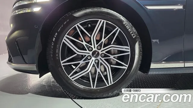 Genesis G90 2023 thumb 5