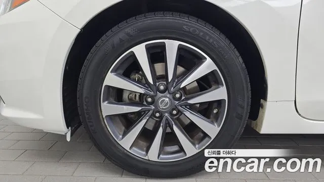 Nissan Altima 2017 thumb 5
