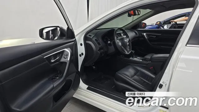 Nissan Altima 2017 thumb 10