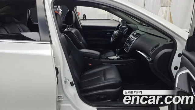 Nissan Altima 2017 thumb 11