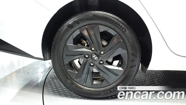 Hyundai Avante 2023 thumb 5