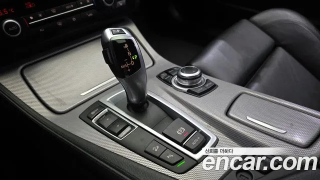BMW 5 серии 2012 thumb 9