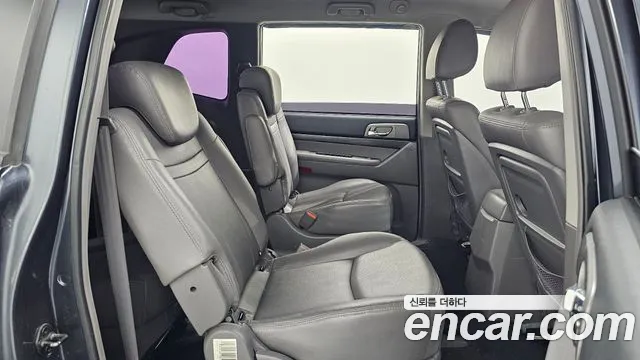 KG_Mobility_Ssangyong KORANDO 2015 thumb 12