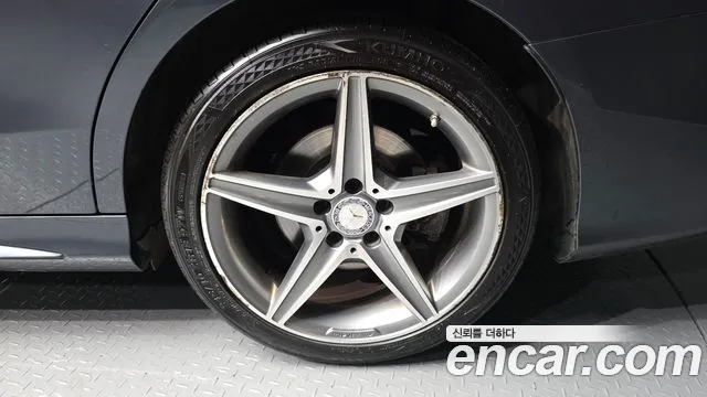 Mercedes-Benz C-Класс 2015 thumb 5
