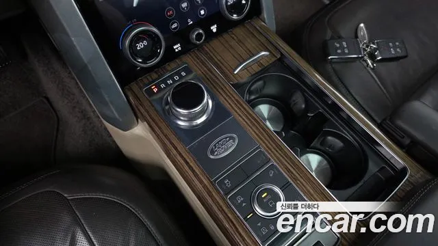 Land Rover Range Rover 2018 thumb 9
