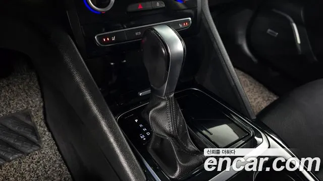 Renault Megane 2016 thumb 9