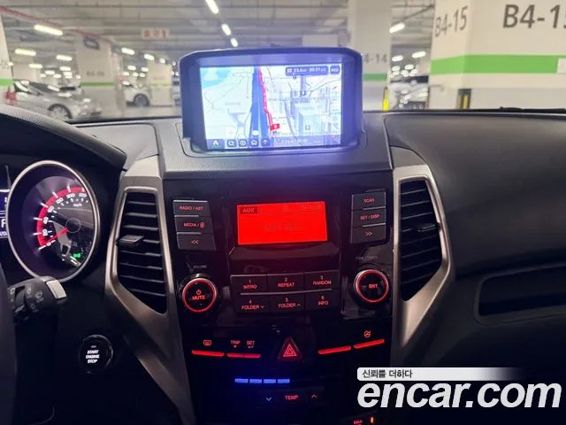 KG_Mobility_Ssangyong TIBOLI 2016 thumb 7
