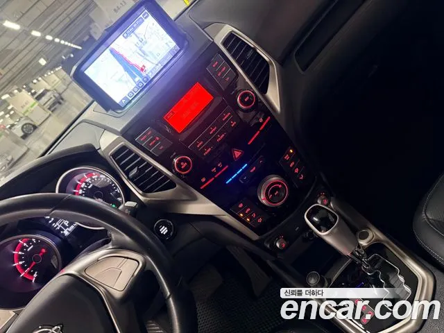 KG_Mobility_Ssangyong TIBOLI 2016 thumb 9
