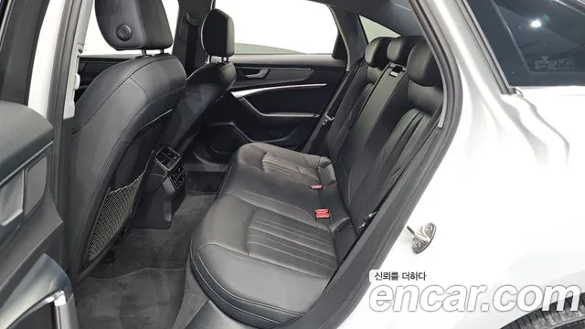 Audi A6 2021 thumb 11
