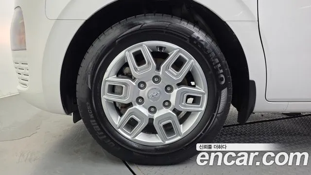 Hyundai Staria 2022 thumb 5