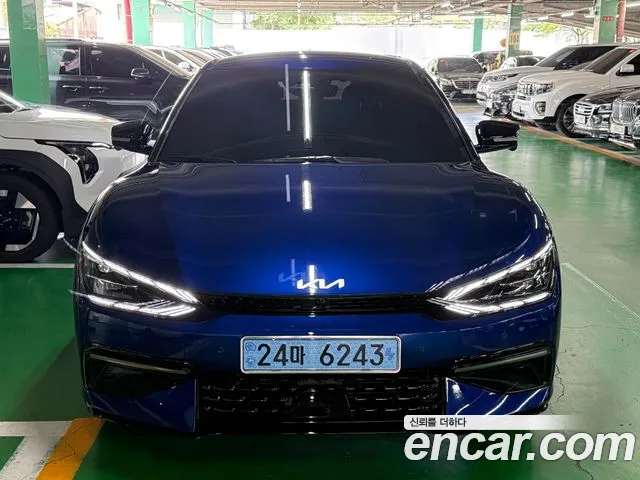 Kia EV6 2022 thumb 12