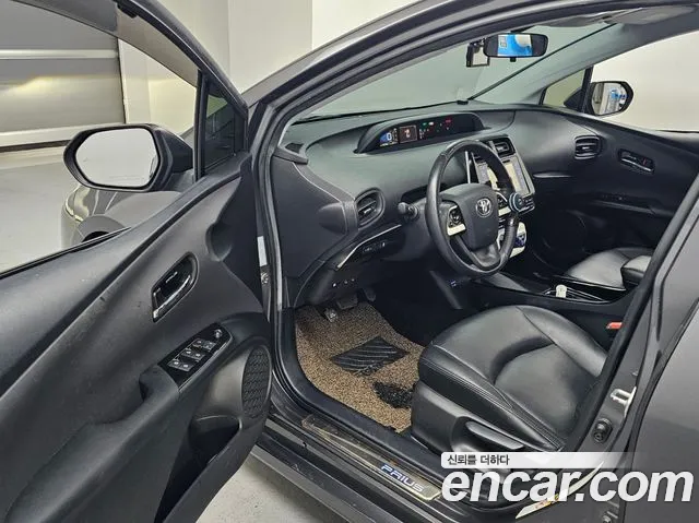Toyota Prius 2016 thumb 12