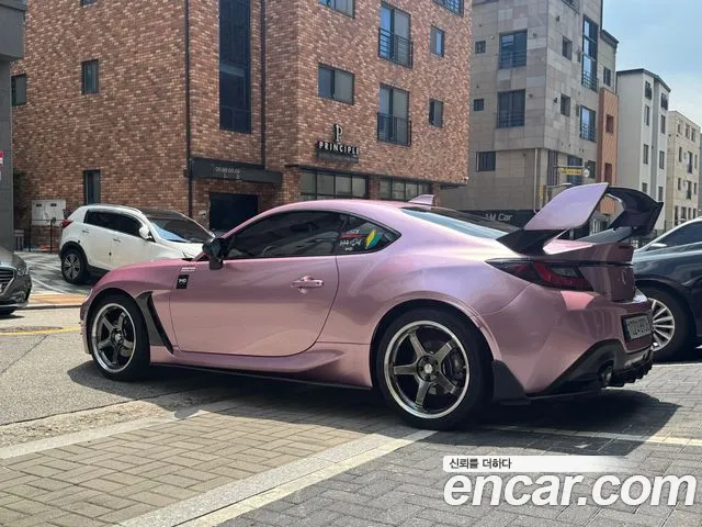 Toyota GT86 2024 thumb 2