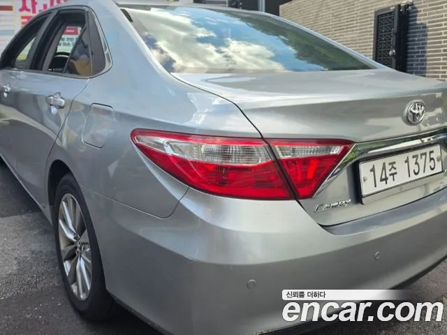 Toyota Camry 2015 thumb 5