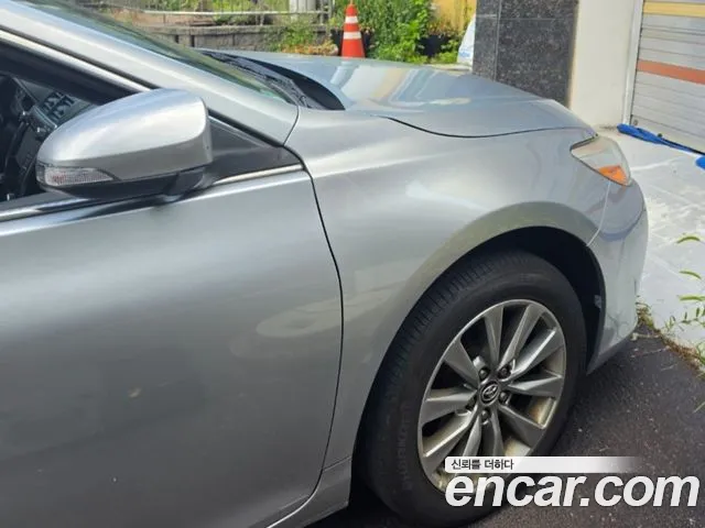Toyota Camry 2015 thumb 10