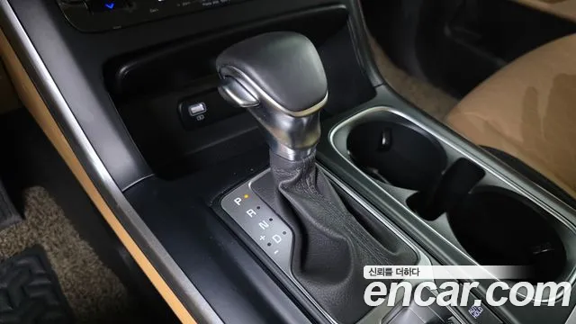 Kia Carnival 2021 thumb 9