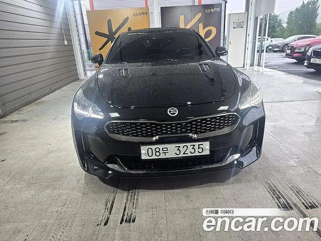 Kia Stinger 2017 thumb 3