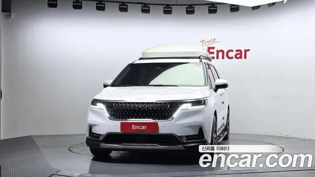 Kia Carnival 2023 thumb 3